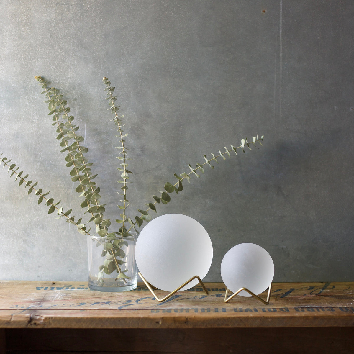 White - Super Jumbo Seaglass Ball w/ Driftwood or Geometric Metal Stand