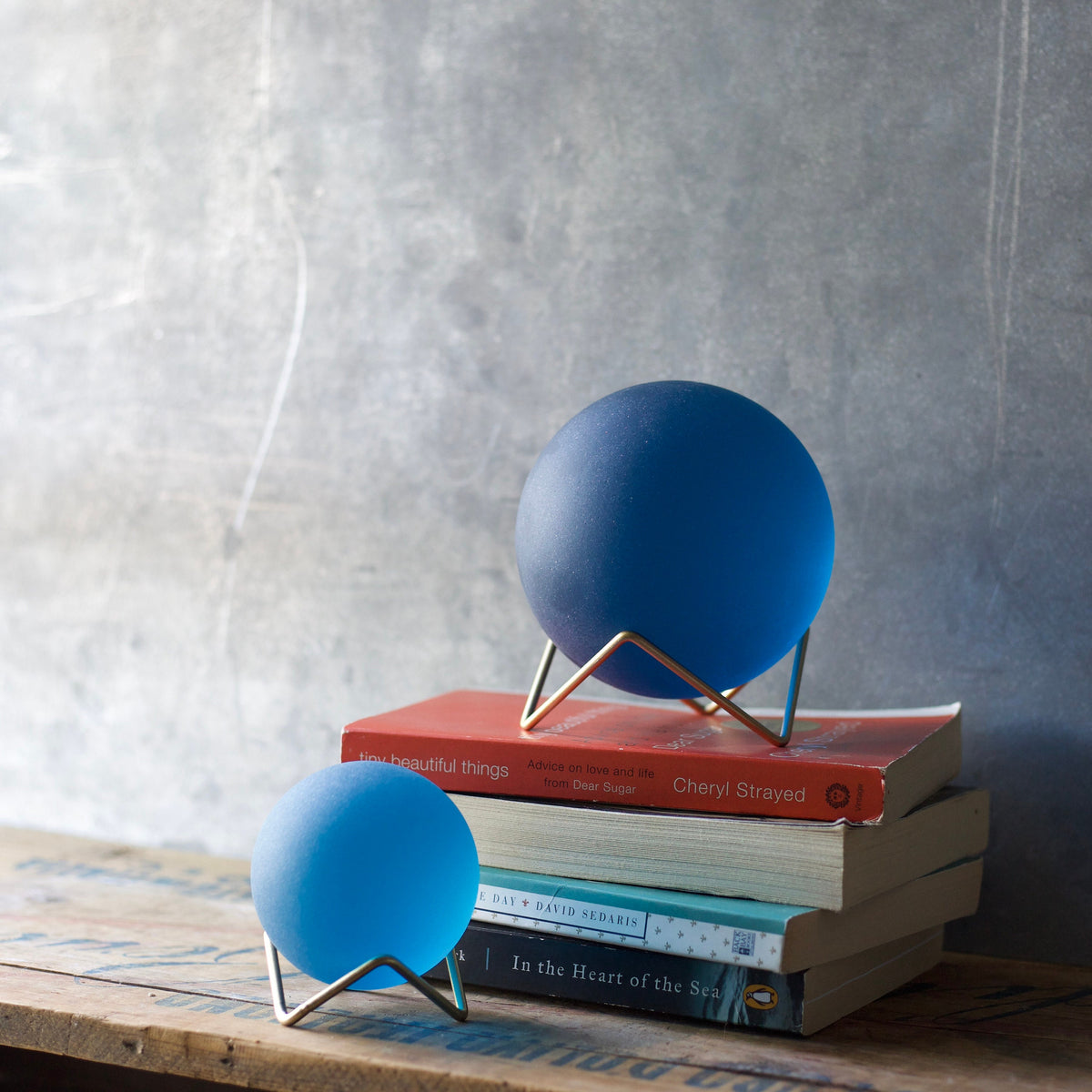 Aqua - Super Jumbo Seaglass Ball w/ Driftwood or Geometric Metal Stand