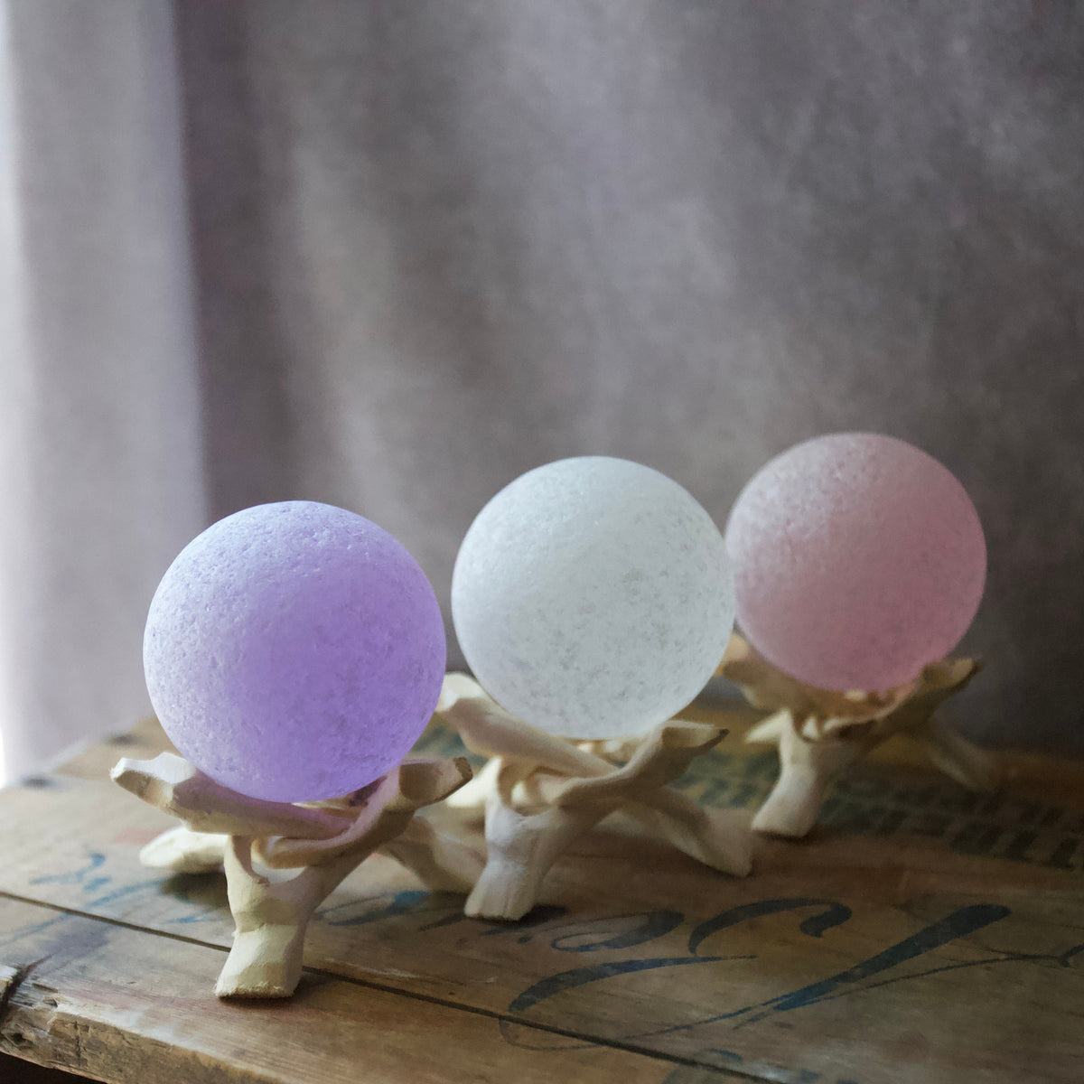 Super Frosty - LIMITED EDITION - Seaglass Ball with Stand