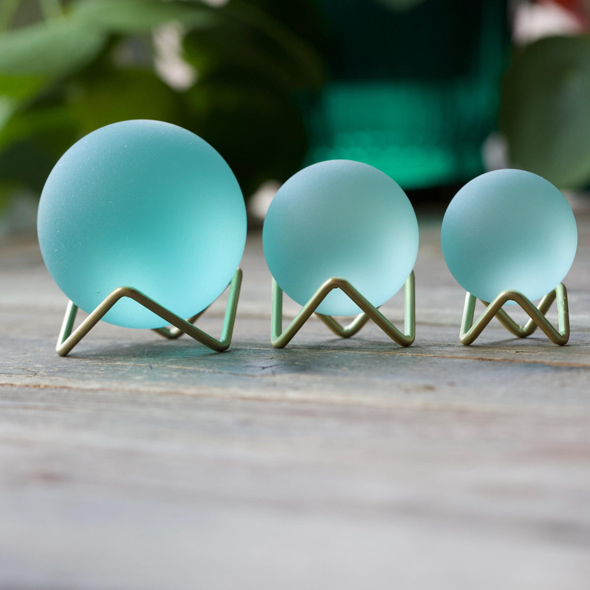 Seafoam - Seaglass Ball With Metal Stand
