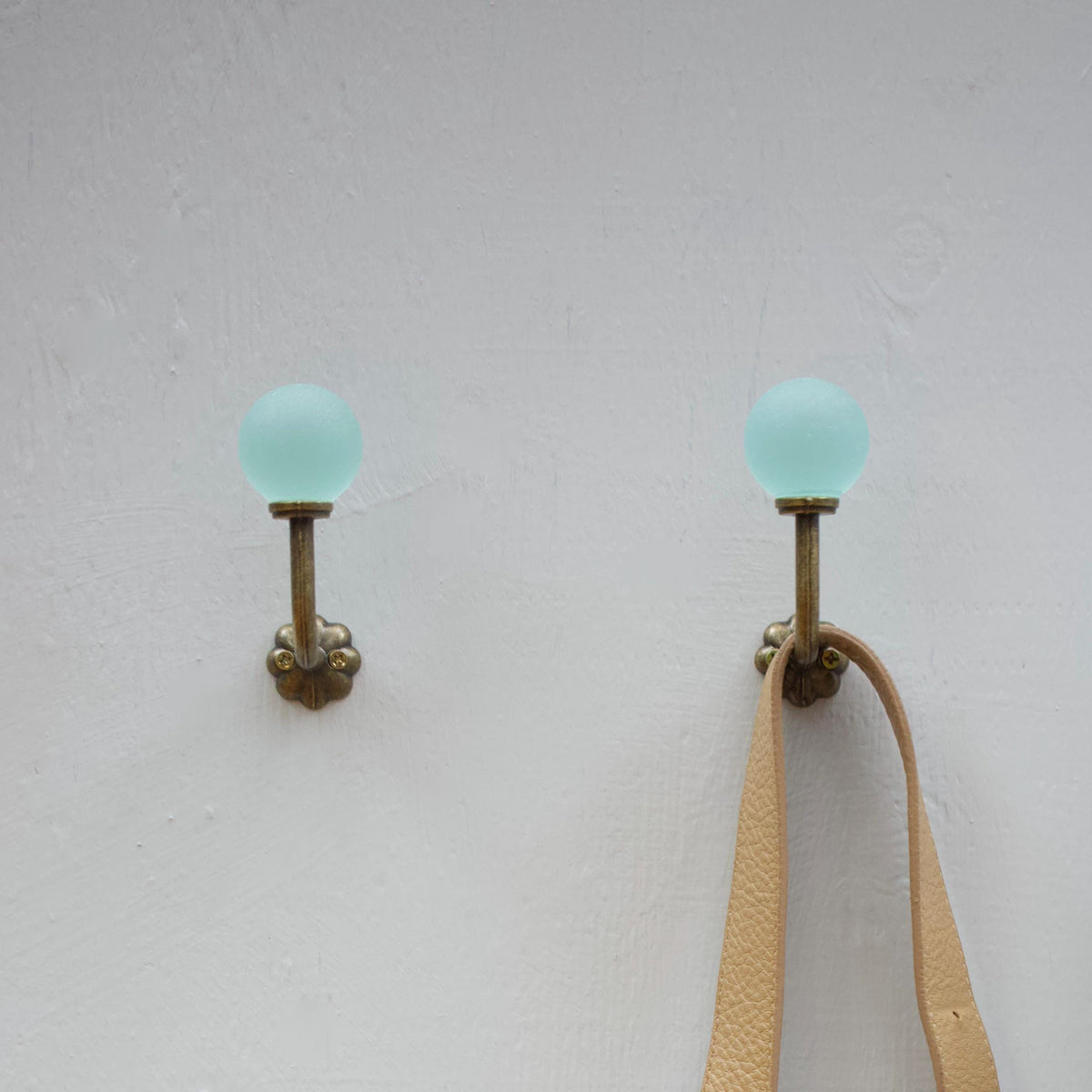 Medium Sea Glass Hook - Seafoam